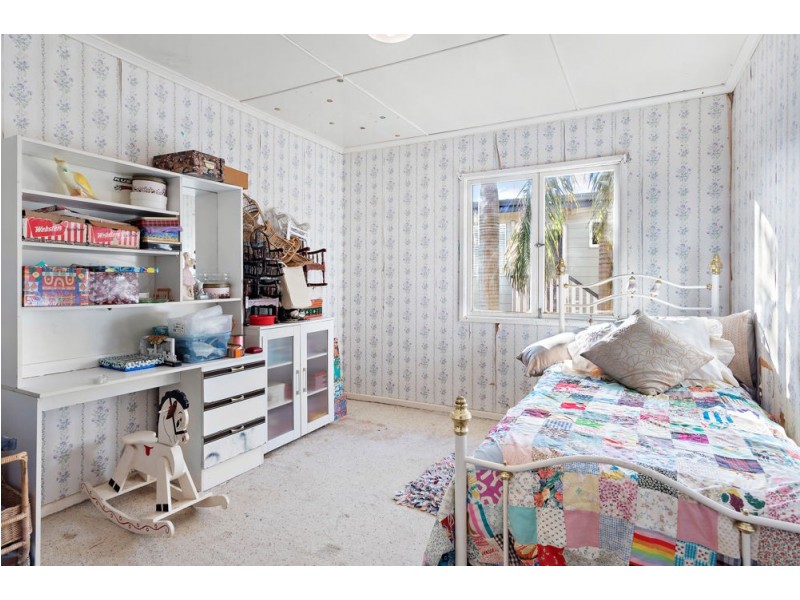 Arana Hills QLD 4054