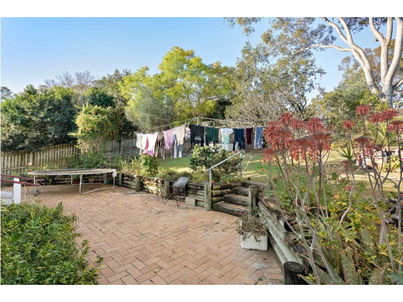 Arana Hills QLD 4054