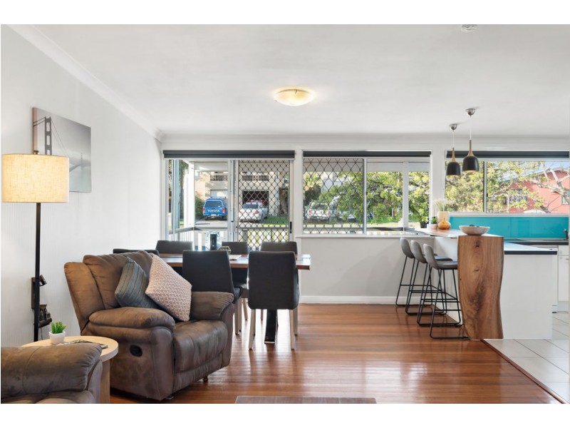 53 Yanderra Avenue, Arana Hills QLD 4054