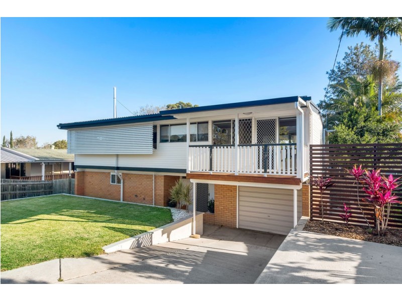 53 Yanderra Avenue, Arana Hills QLD 4054