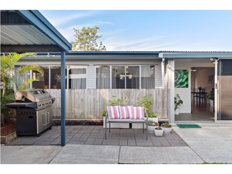 1123 South Pine Road, Arana Hills QLD 4054