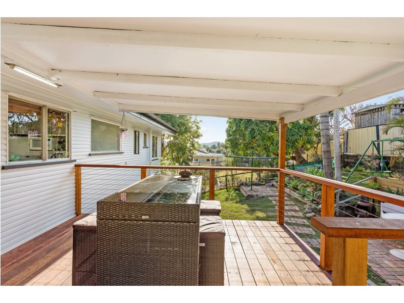 10 Elaroo Crescent, Ferny Hills QLD 4055