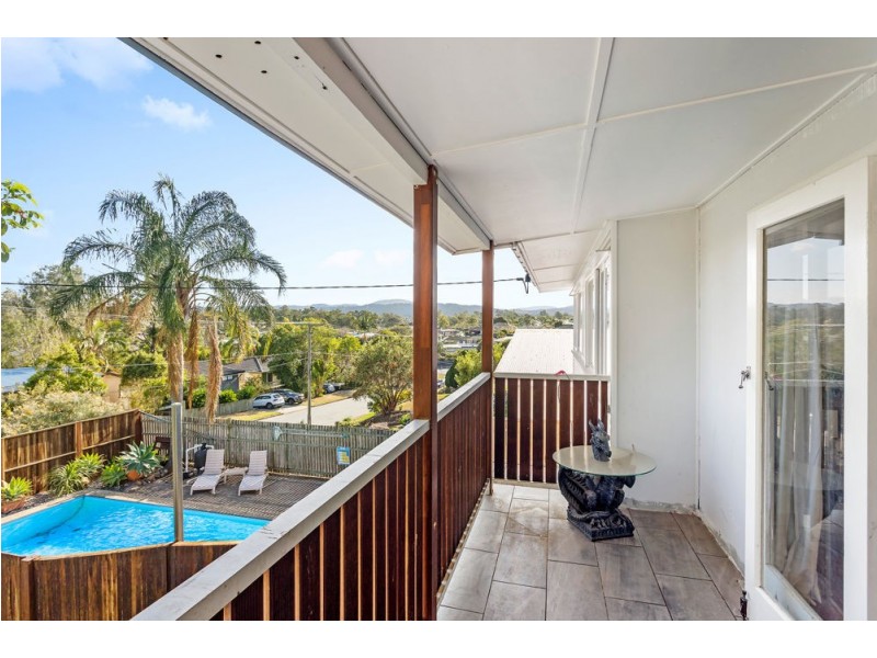 10 Elaroo Crescent, Ferny Hills QLD 4055