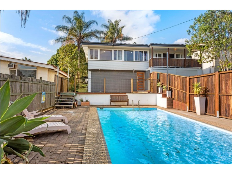 10 Elaroo Crescent, Ferny Hills QLD 4055