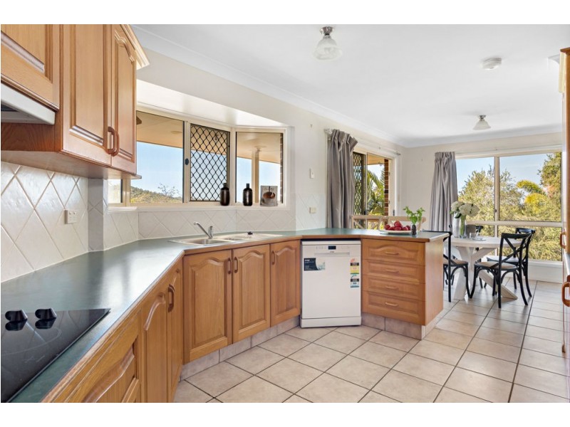 49 Falconglen Place, Ferny Grove QLD 4055