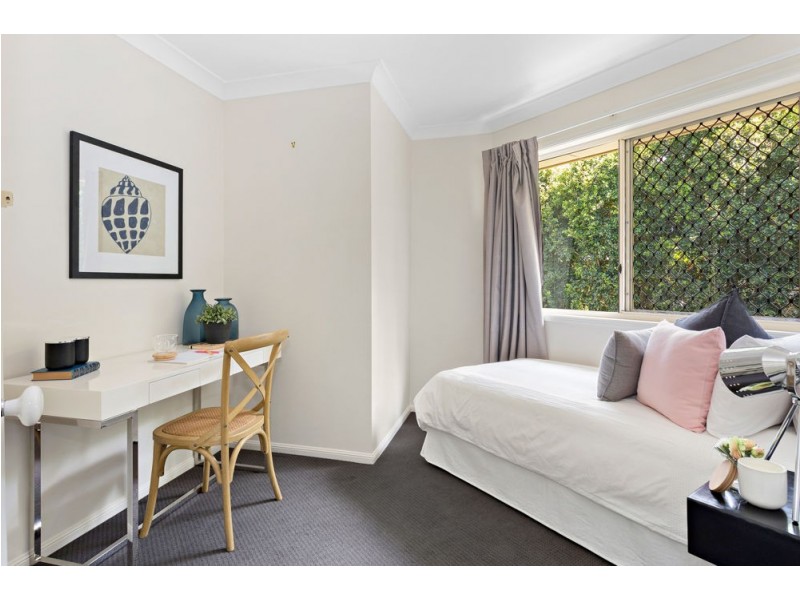 49 Falconglen Place, Ferny Grove QLD 4055