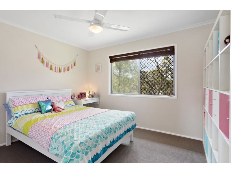 37 Caesar Road, Ferny Hills QLD 4055