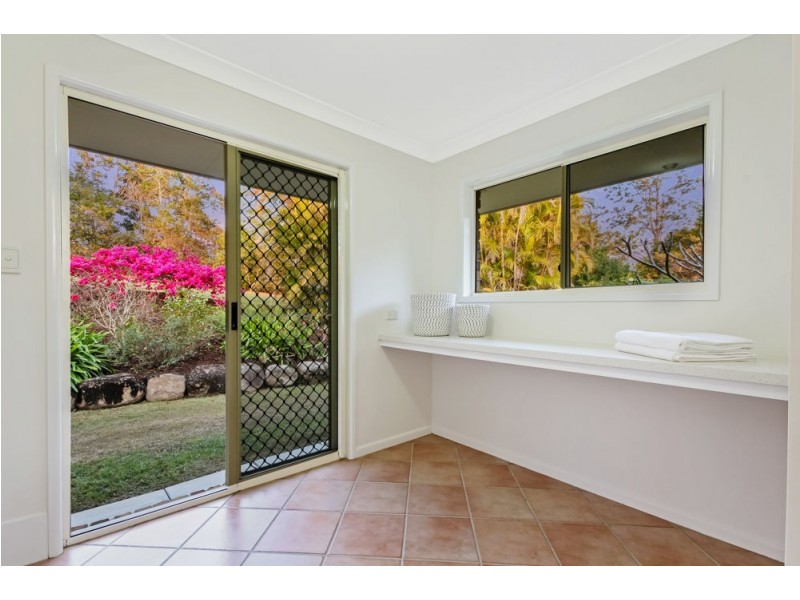 2 Midwood Court, Samford Valley QLD 4520