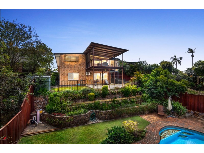 26 Yingally Drive, Arana Hills QLD 4054