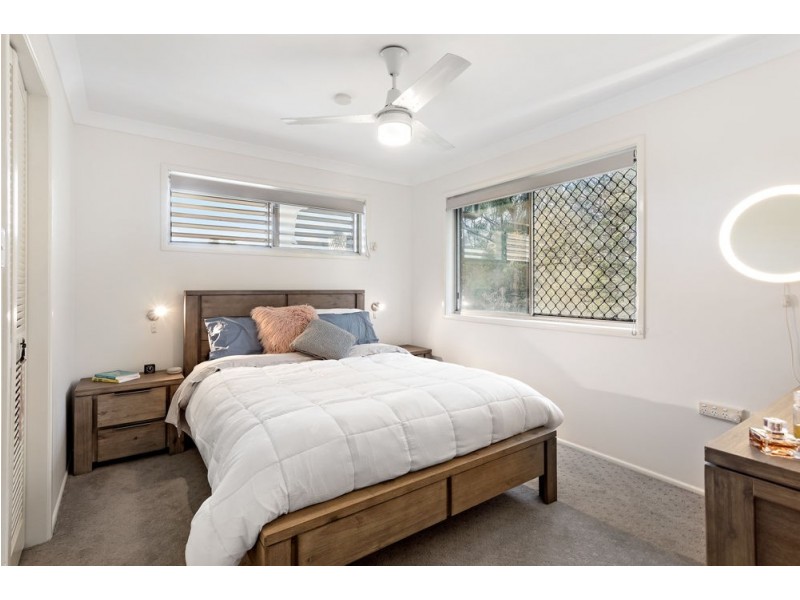 26 Yingally Drive, Arana Hills QLD 4054