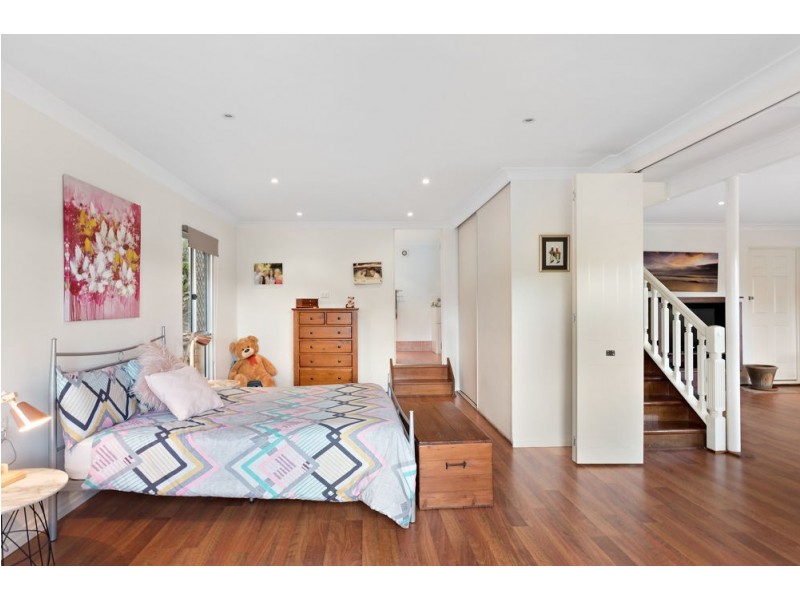 26 Yingally Drive, Arana Hills QLD 4054