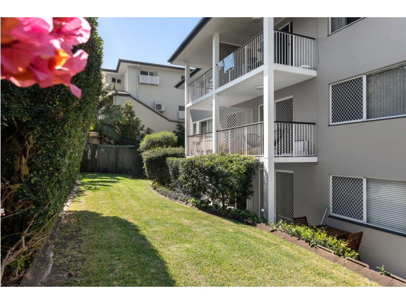 2/656 South Pine Road, Everton Park QLD 4053