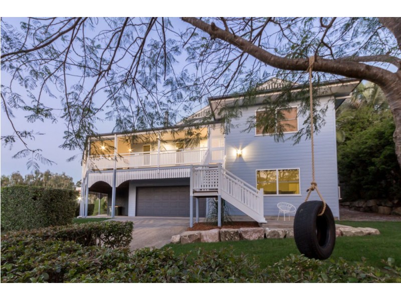 7 Dellwood Court, Ferny Hills QLD 4055