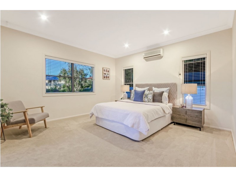 7 Dellwood Court, Ferny Hills QLD 4055