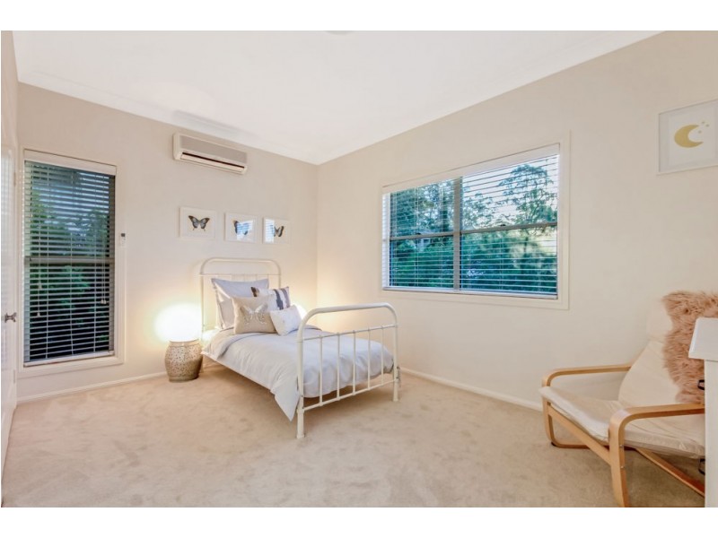 7 Dellwood Court, Ferny Hills QLD 4055
