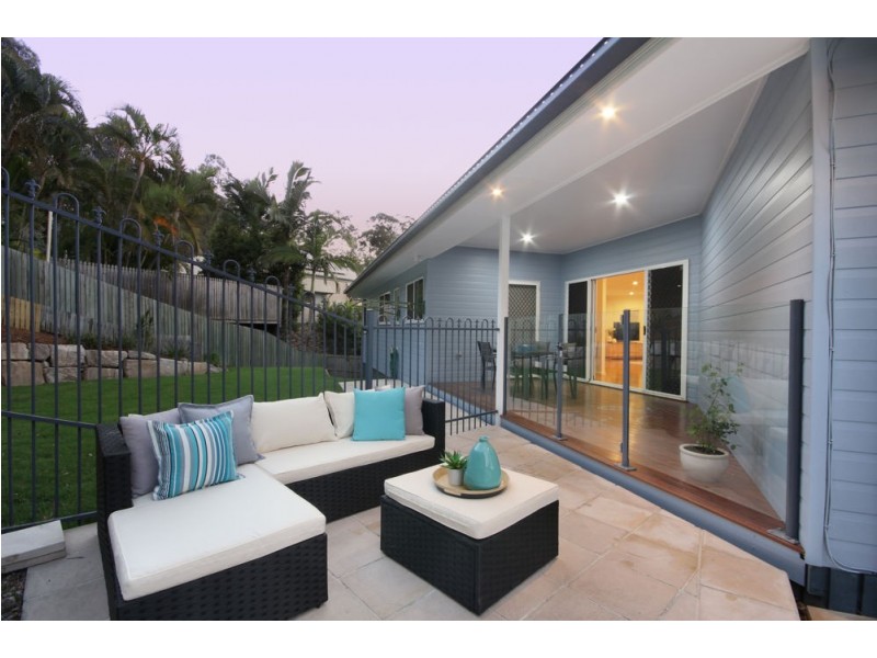 7 Dellwood Court, Ferny Hills QLD 4055