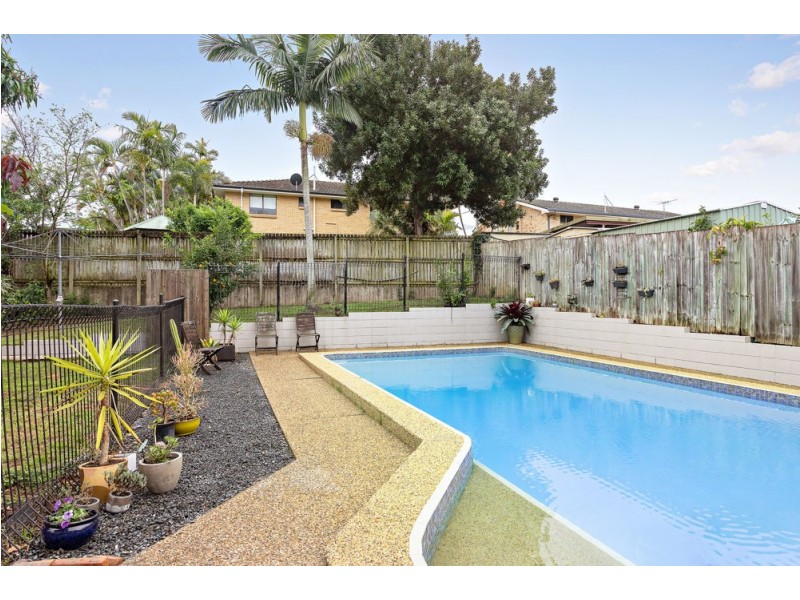 10 Crosby Avenue, Arana Hills QLD 4054