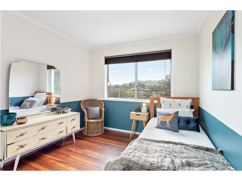 10 Crosby Avenue, Arana Hills QLD 4054