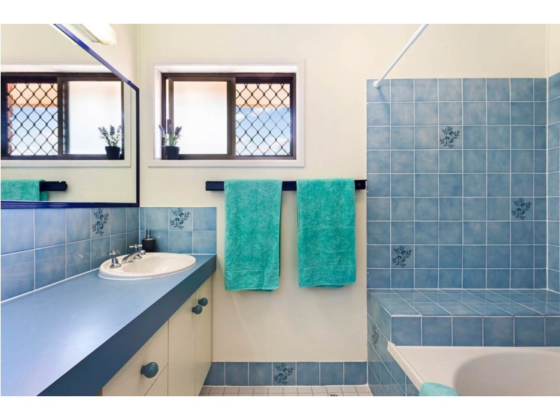 1/21 Bunowen Street, Ferny Grove QLD 4055