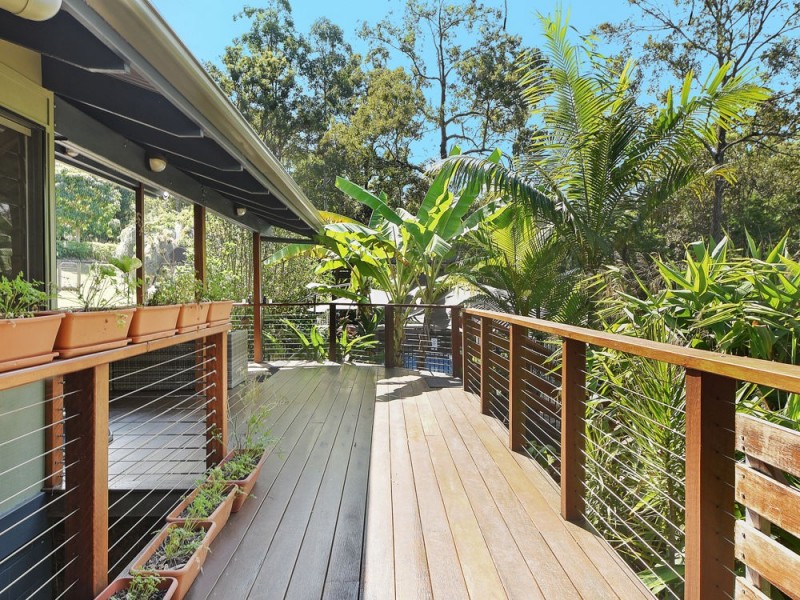 8 Narrien Court, Samford Village QLD 4520