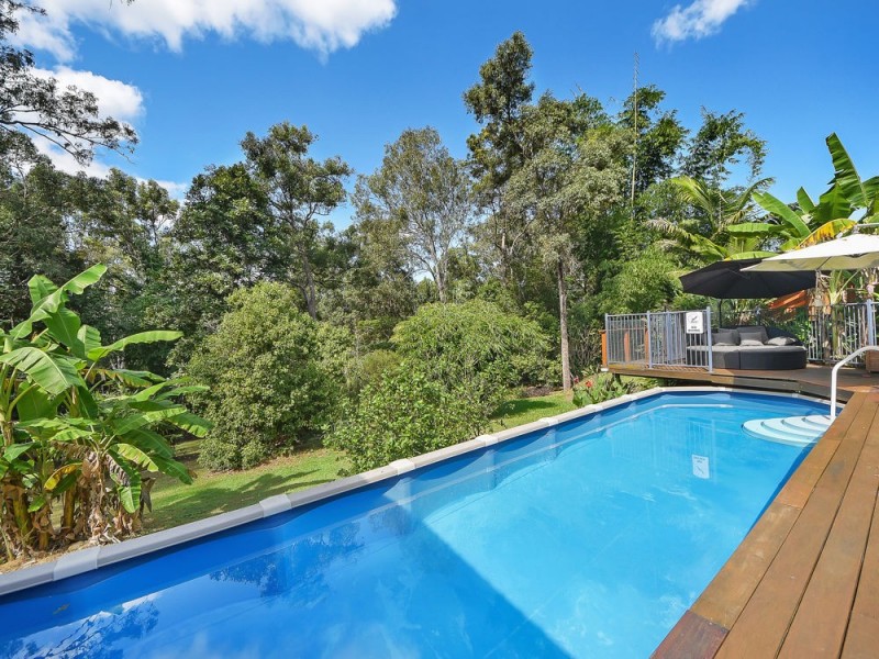 8 Narrien Court, Samford Village QLD 4520