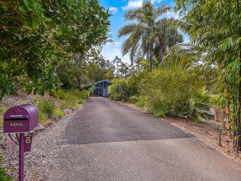 8 Narrien Court, Samford Village QLD 4520
