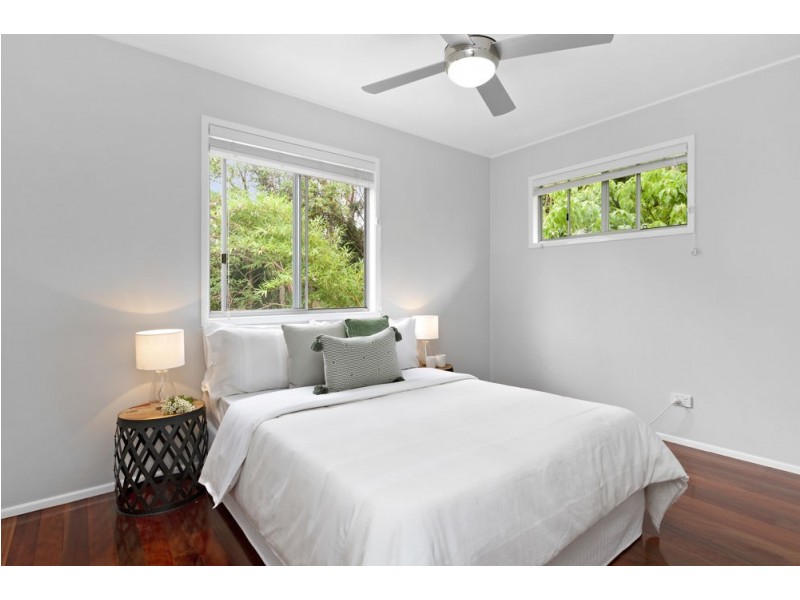 18 Tuttumburra Court, Ferny Hills QLD 4055