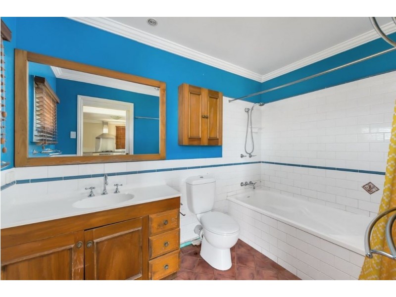 29 Sixth Avenue, Windsor QLD 4030