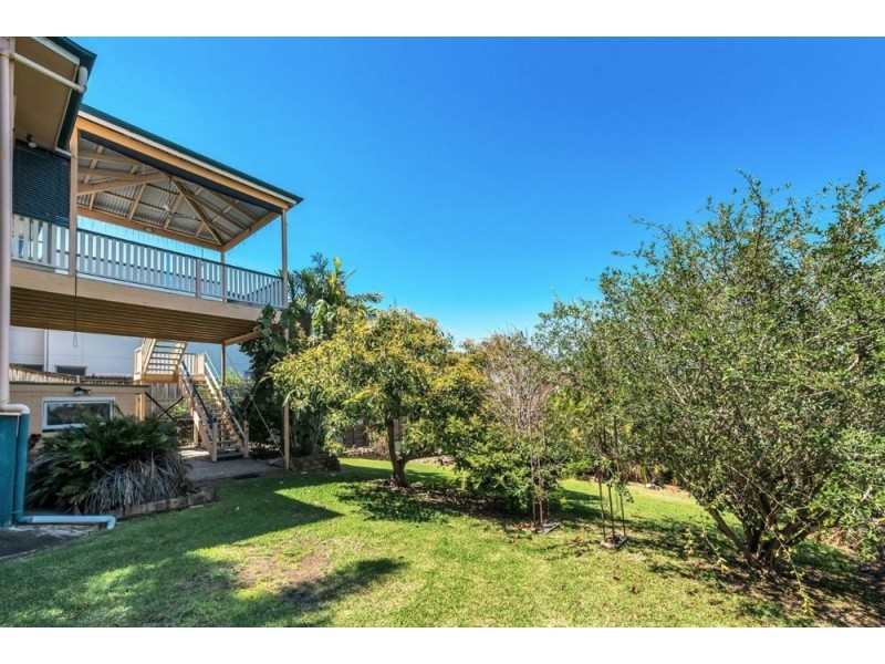 29 Sixth Avenue, Windsor QLD 4030