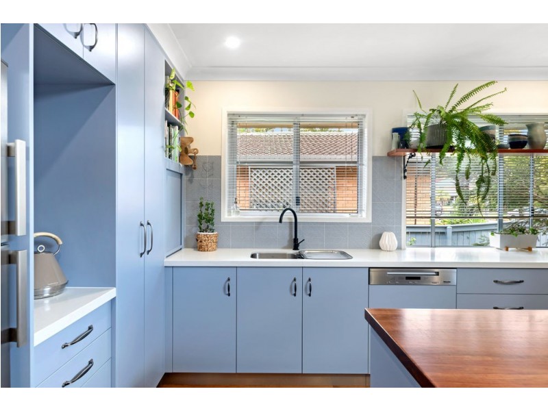 90 Kylie Avenue, Ferny Hills QLD 4055