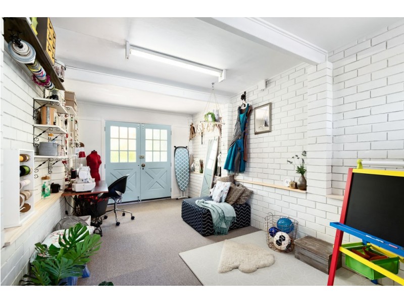 90 Kylie Avenue, Ferny Hills QLD 4055