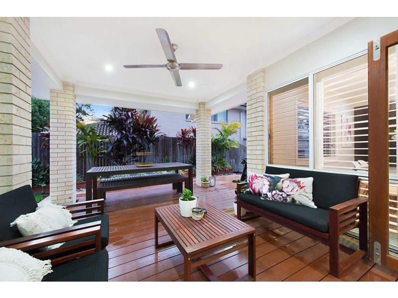 15 Atrium Way, Everton Hills QLD 4053