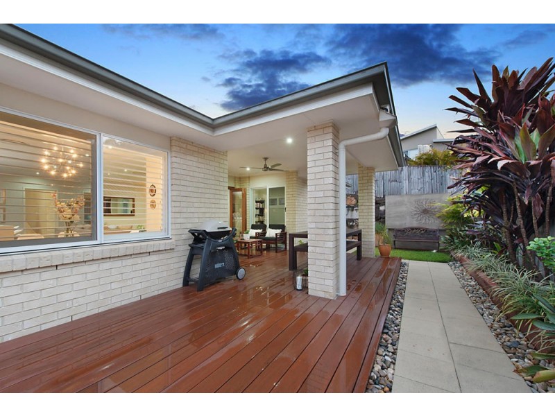 15 Atrium Way, Everton Hills QLD 4053