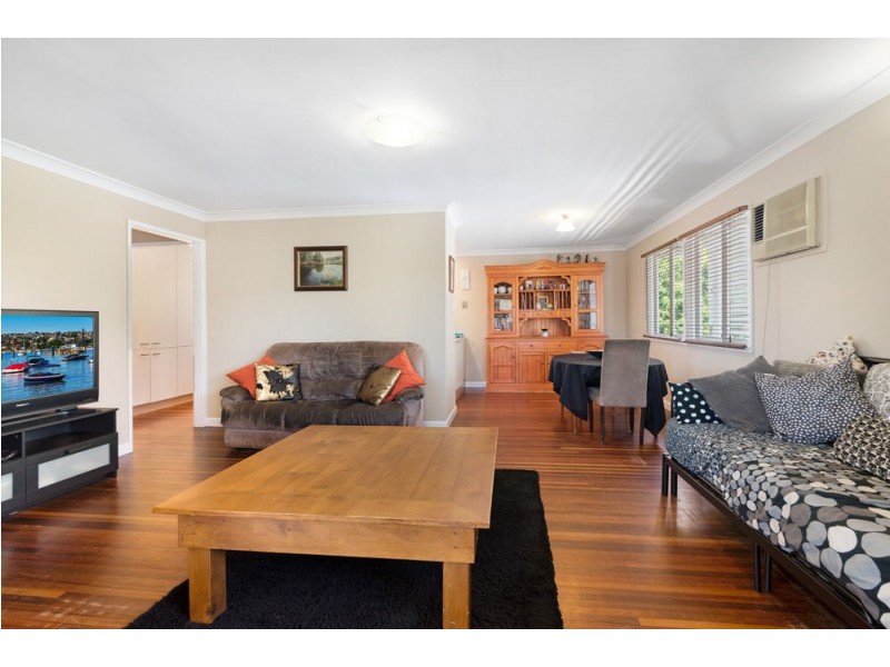 10 Dooloo Crescent, Ferny Hills QLD 4055