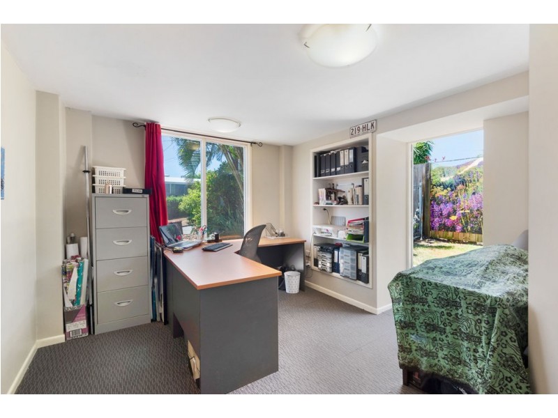 10 Dooloo Crescent, Ferny Hills QLD 4055