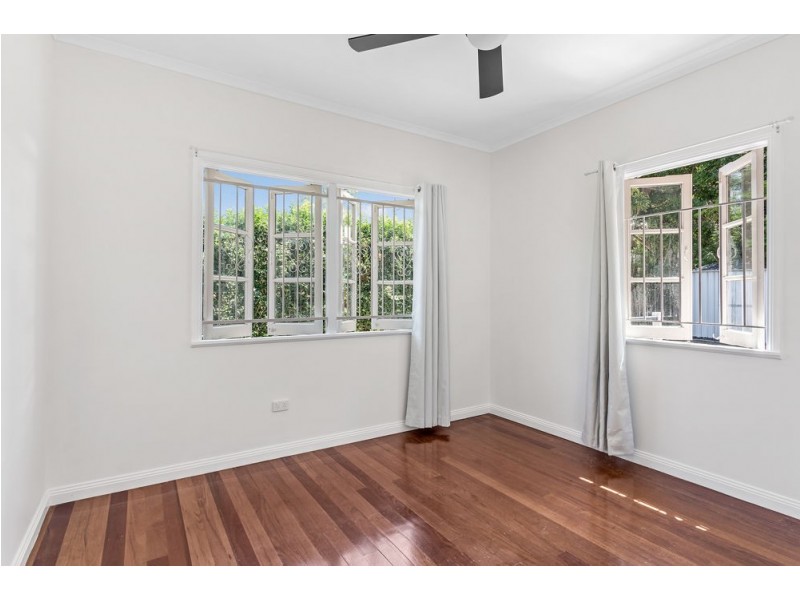 8 Doorey Street, Keperra QLD 4054