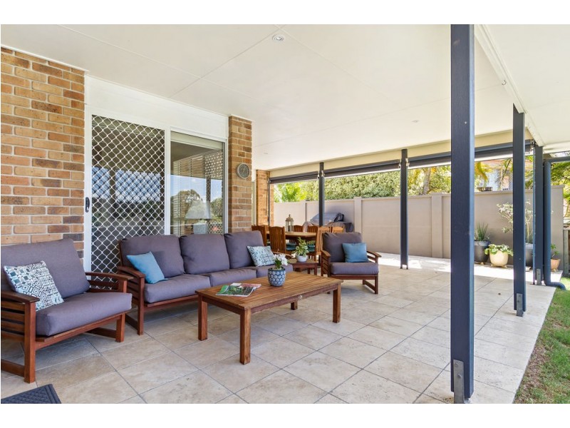 12 Greenfern Place, Ferny Grove QLD 4055