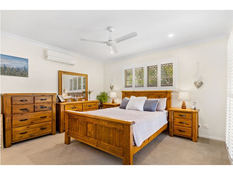 12 Greenfern Place, Ferny Grove QLD 4055