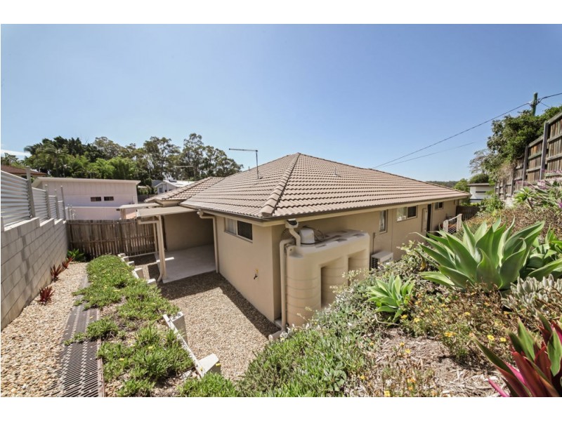 9A Walkers Road, Everton Hills QLD 4053