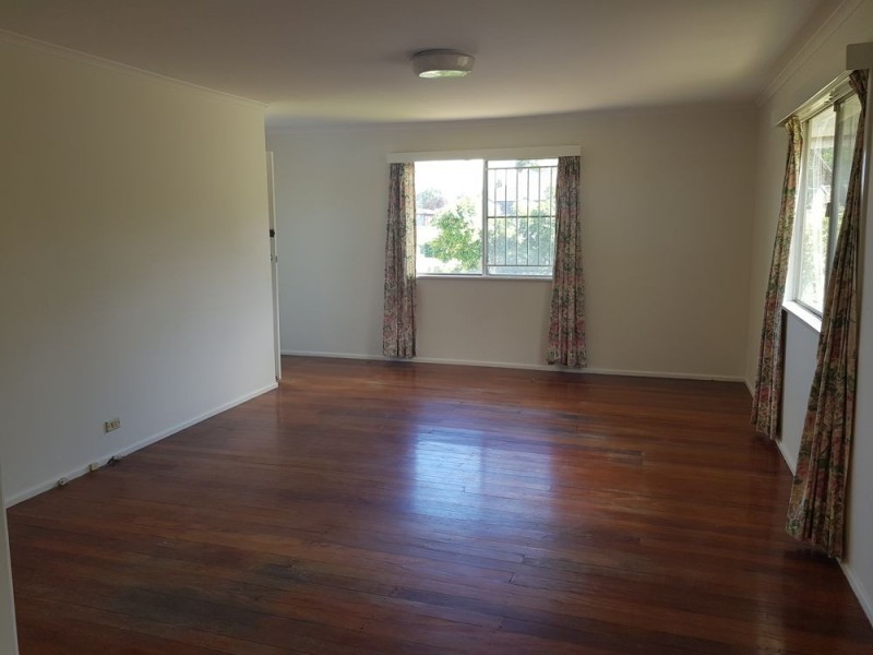 10 Flockton Street, Stafford Heights QLD 4053