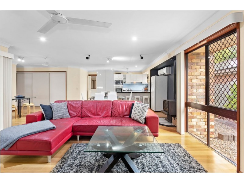 9 Wideview Terrace, Arana Hills QLD 4054