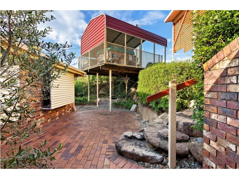 9 Wideview Terrace, Arana Hills QLD 4054