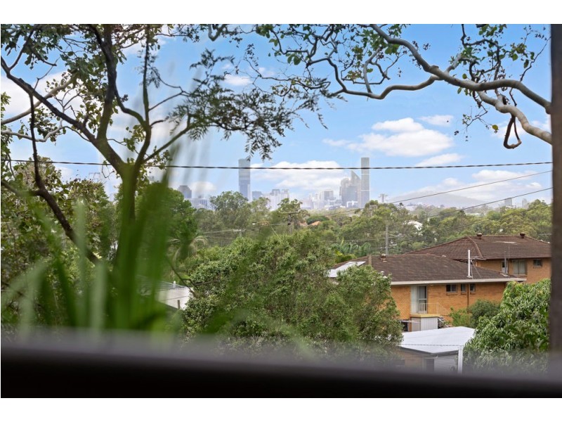 62 Minto Crescent, Arana Hills QLD 4054