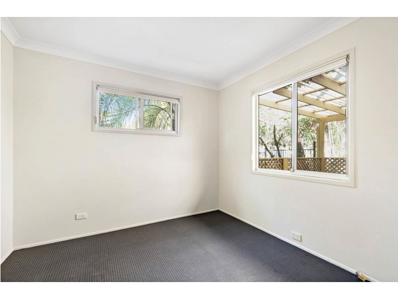 22 Yathong Court, Arana Hills QLD 4054