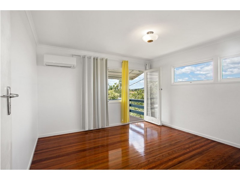 8 Gordon Road, Ferny Hills QLD 4055