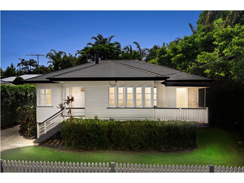 8 Doorey Street, Keperra QLD 4054