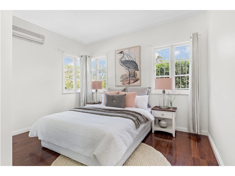 8 Doorey Street, Keperra QLD 4054