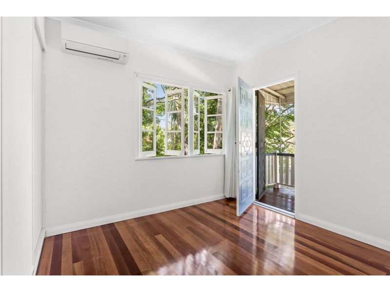 8 Doorey Street, Keperra QLD 4054