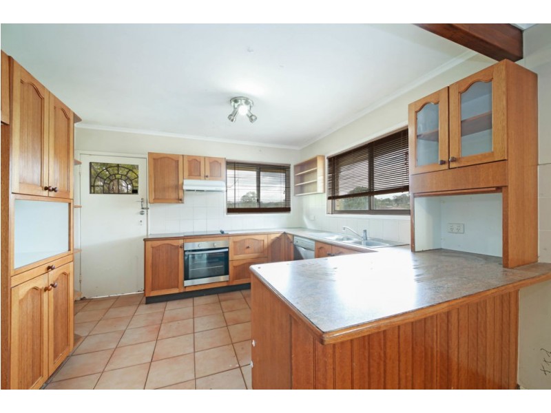 17 Elaroo Crescent, Ferny Hills QLD 4055