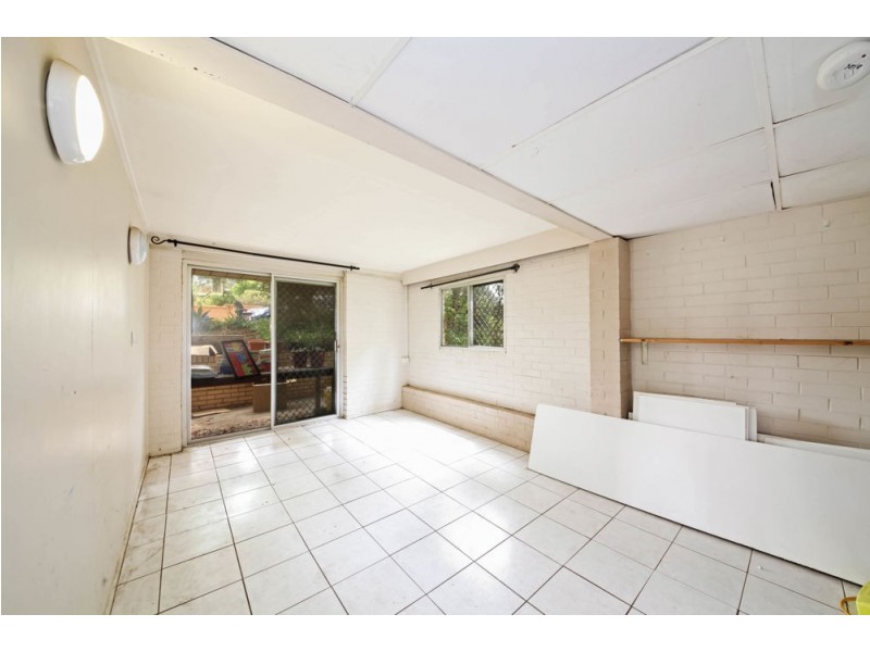 17 Elaroo Crescent, Ferny Hills QLD 4055